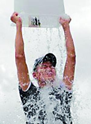 安防監(jiān)控接力，劉德華冰桶挑戰(zhàn)。